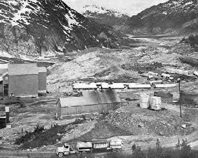 Granduc surface showing the outside water storage